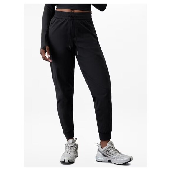 Athleta Women's Trekkie North Relaxed Mid Rise Jogger Plus Size Black Size 22 - Picture 1 of 11